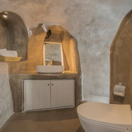 Aqua Serenity Luxury Santorini *